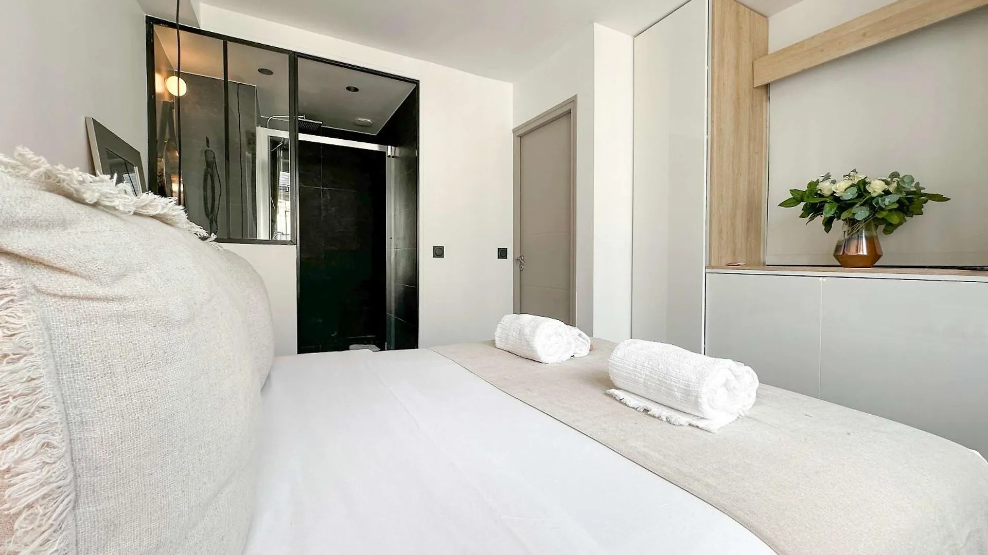 Brand New Near La Madeleine Apartment